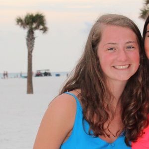 Meet your Posher, Lauren